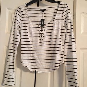 Express top-Size M- white with black stripes